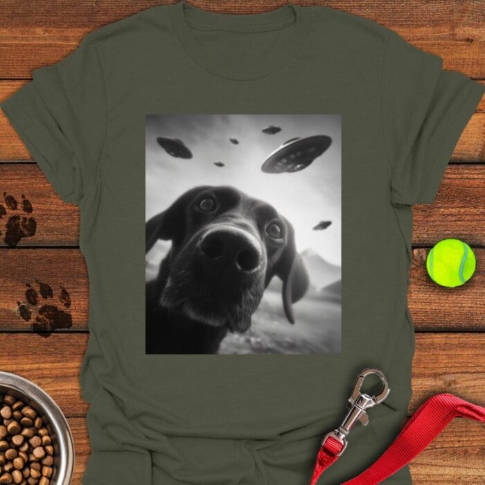 Funny Labrador UFO T-Shirt Dog Meme Shirt Labrador Retriever Gifts For Dog Lovers